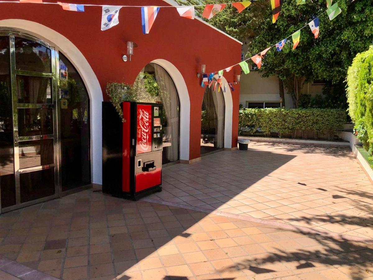 Aparthotel Residencial Vidalbir L'Alfas del Pi Exterior photo
